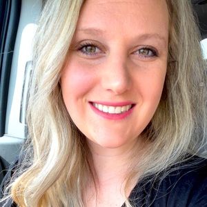 Meet your Posher, Stephanie